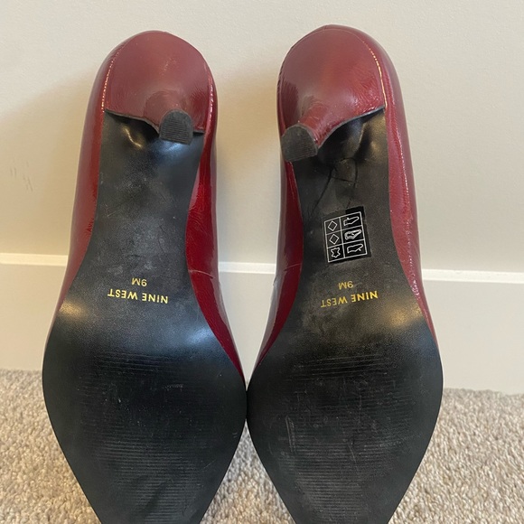 Nine West Red Heels Size 9M - Picture 6 of 9